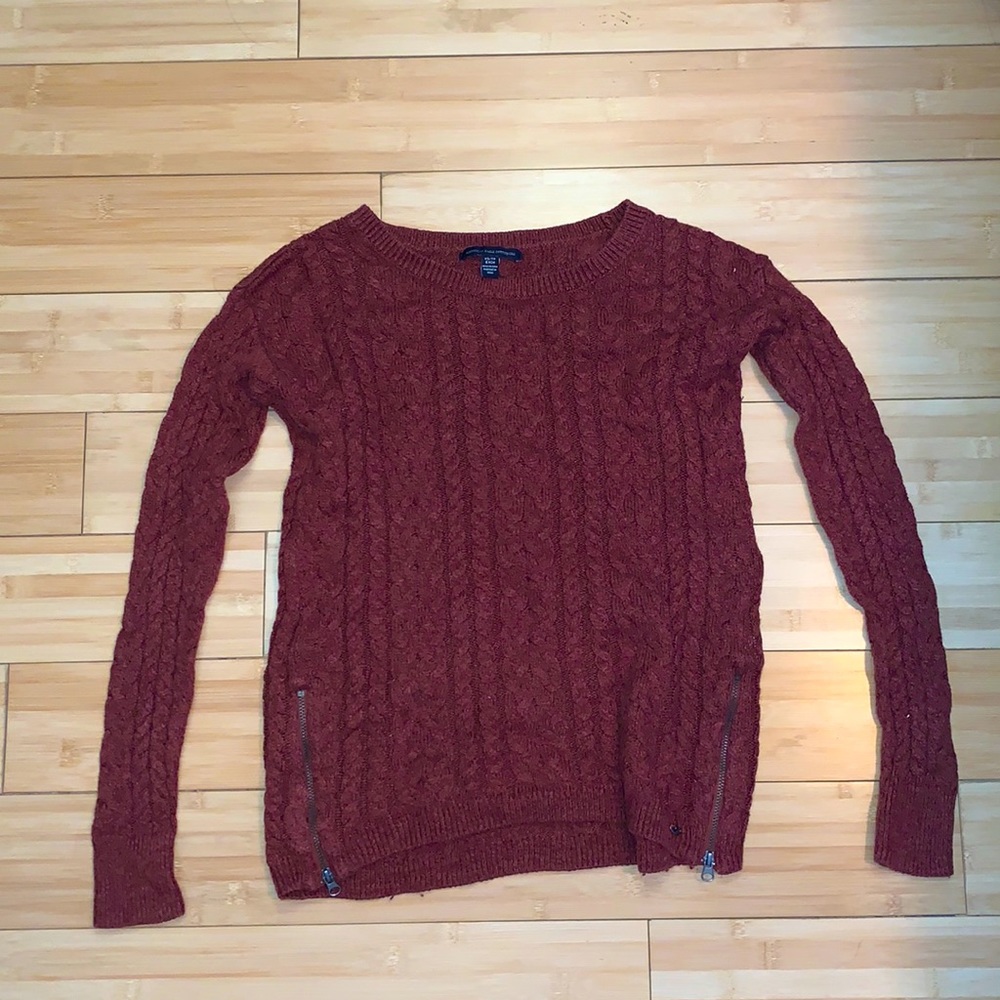 American Eagle Burgundy Sweater